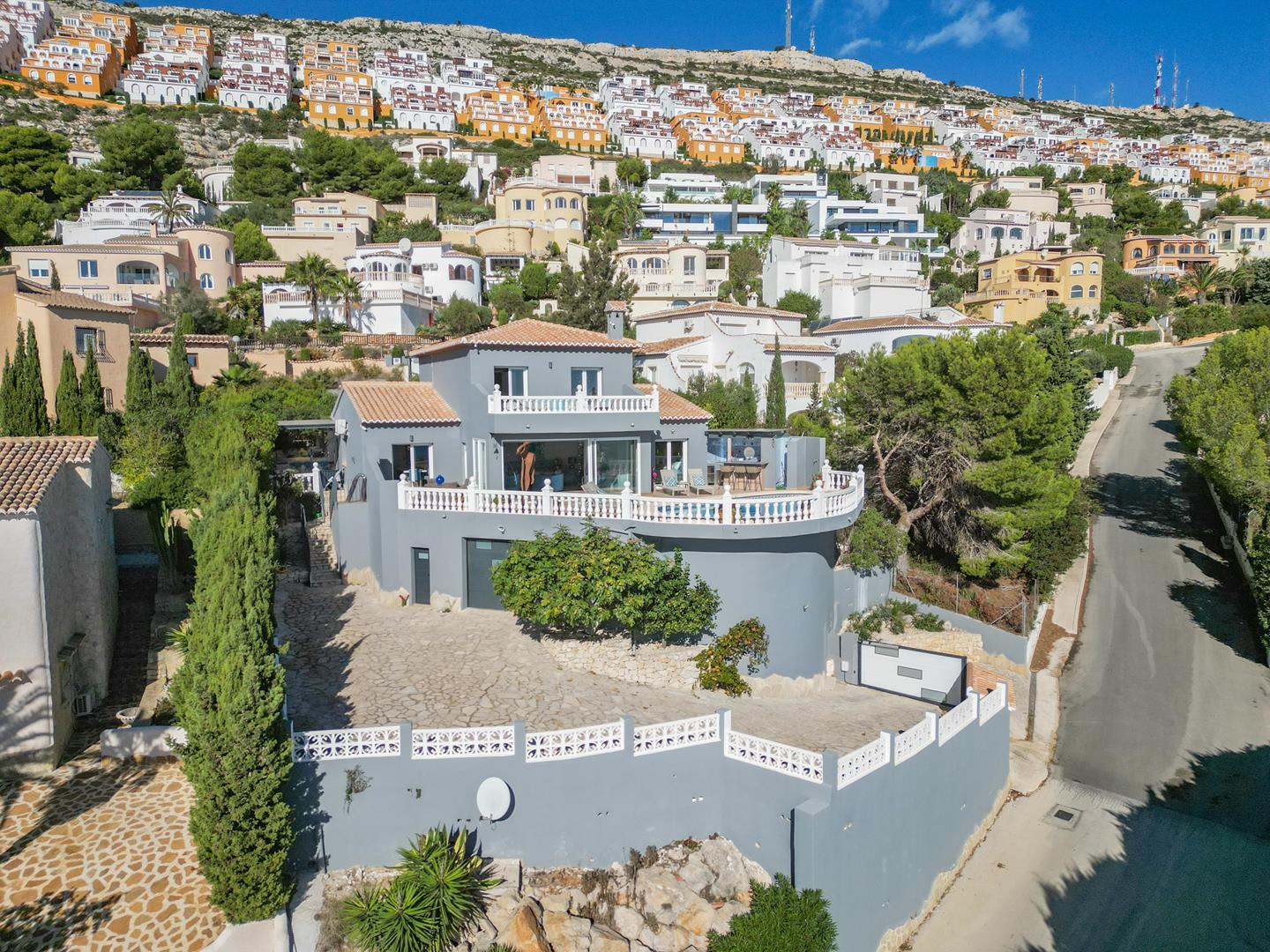 Exclusieve gerenoveerde villa in Cumbre del Sol