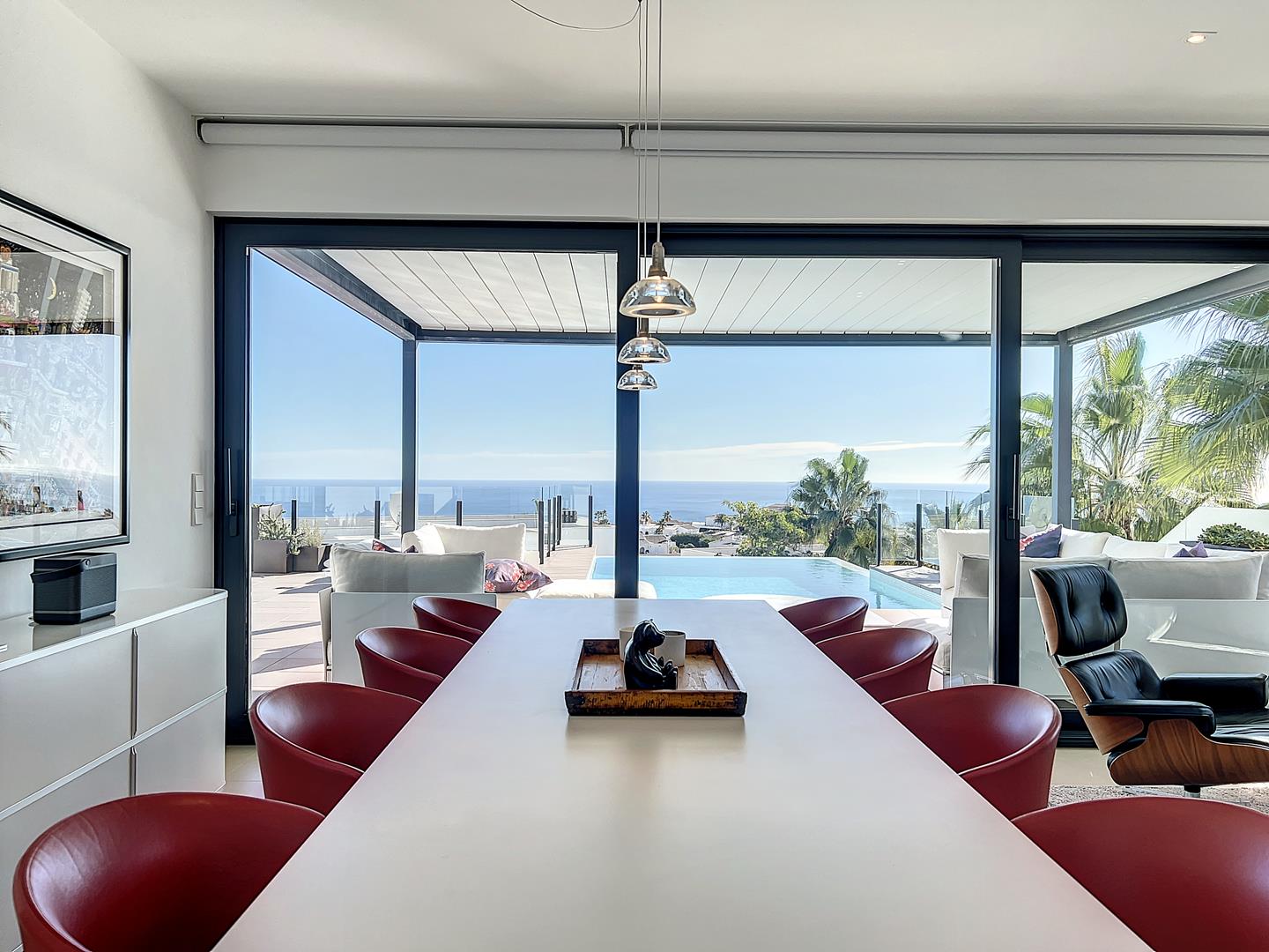 Moderne Villa zum Verkauf mit Meerblick