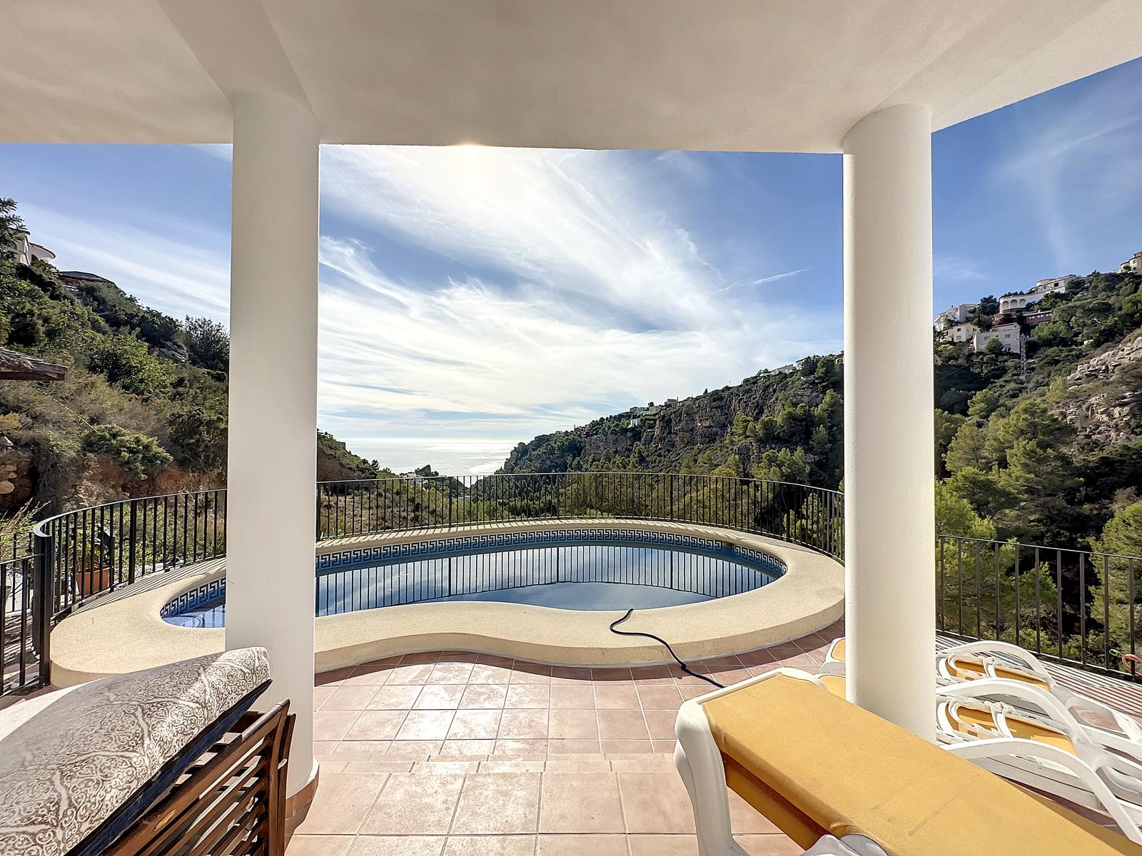 Villa met zeezicht en privé zwembad
