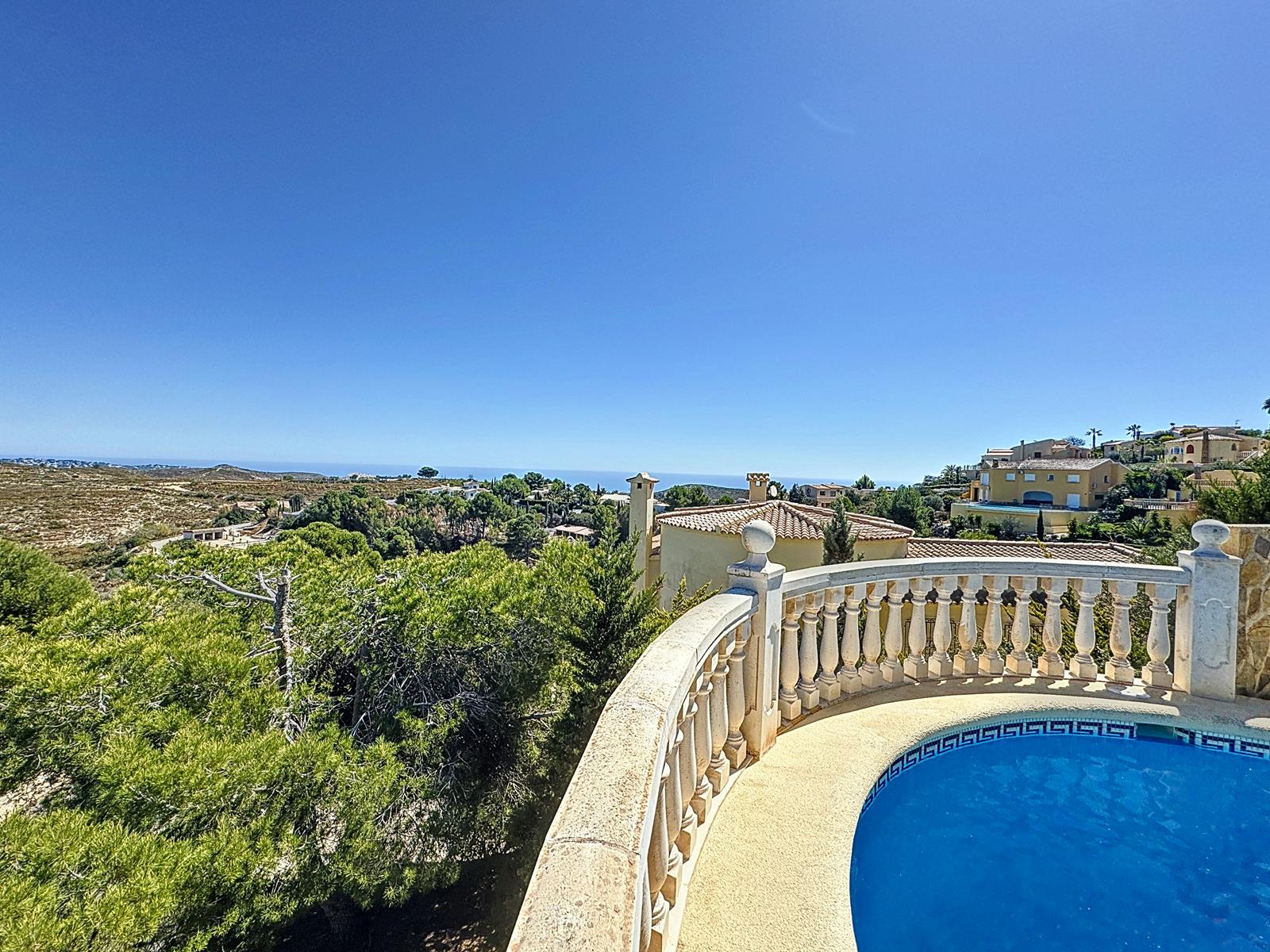 Villa Cumbre del Sol met uitzicht op zee en privézwembad