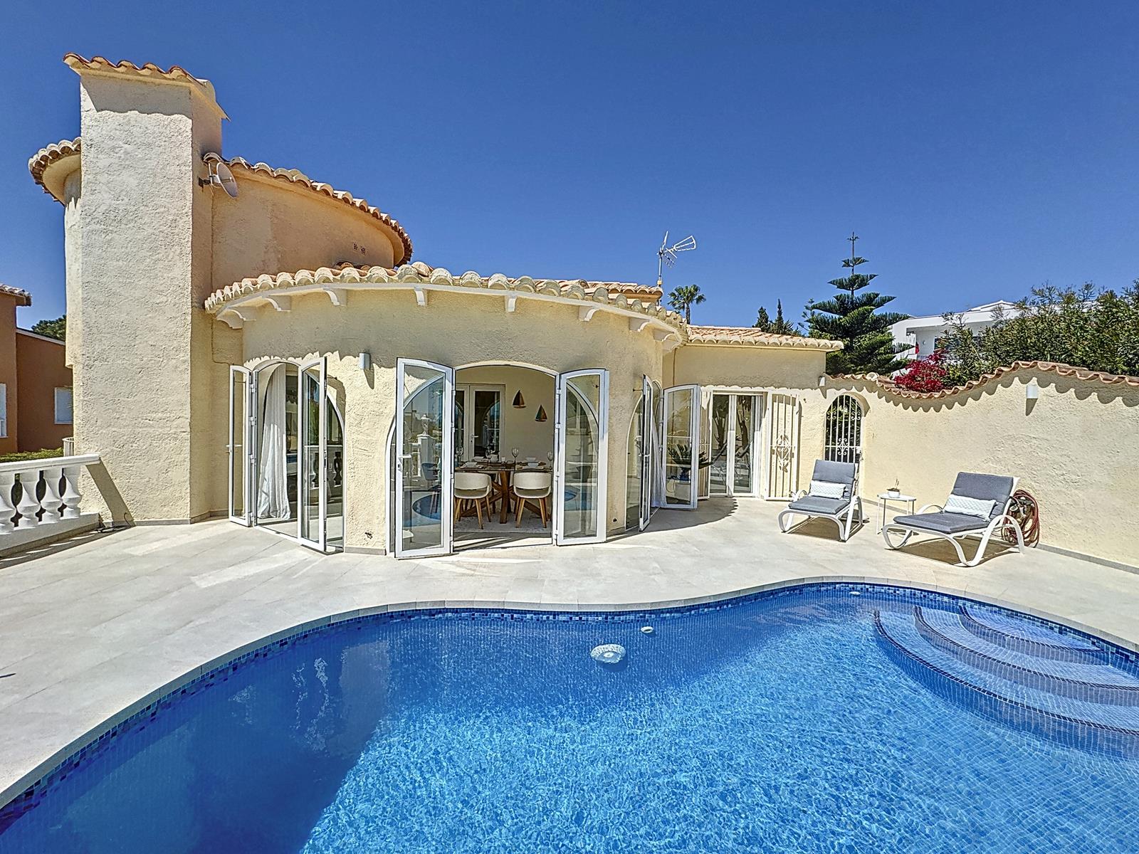 Villa Cumbre del Sol met uitzicht op zee en privé zwembad