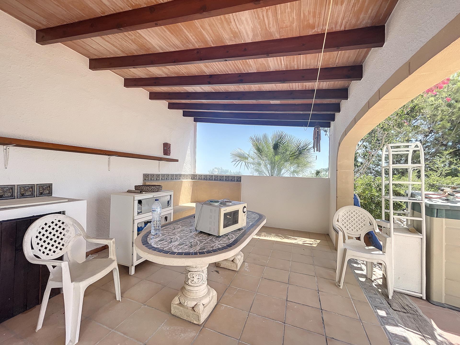 villa en Residencial Dalias con espectaculares vistas al mar e Ibiza